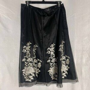 EUC Nygard Collection Petites Women's Black Embroidered Skirt Size 10P
